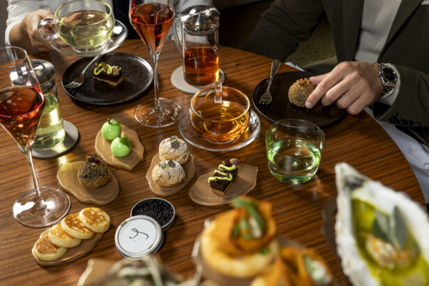 THEO’s Tea Time: Das Anantara Palais Hansen Vienna serviert Wiens ersten Afternoon Tea, der von einem Michelin-Sternekoch kuratiert wurde