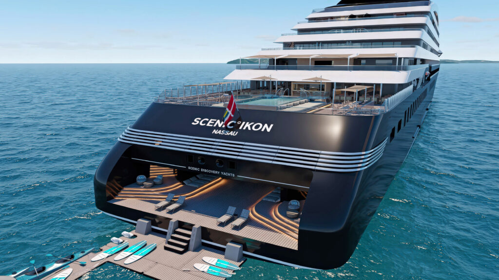 Über die Marina-Plattform starten Wasseraktivitäten direkt vom Schiff aus